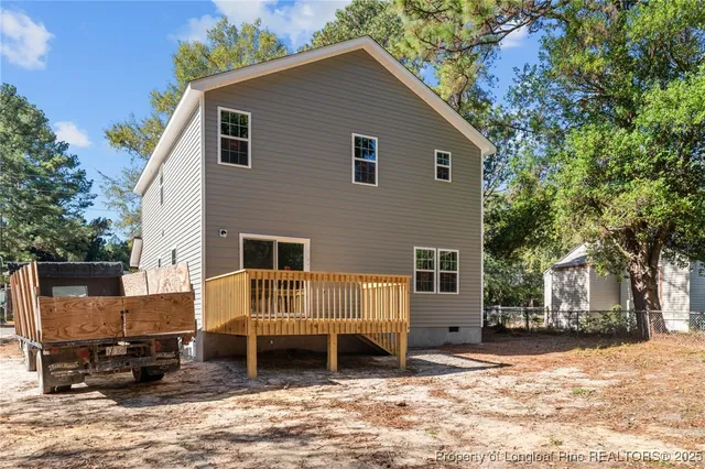 a house view with a outdoor space