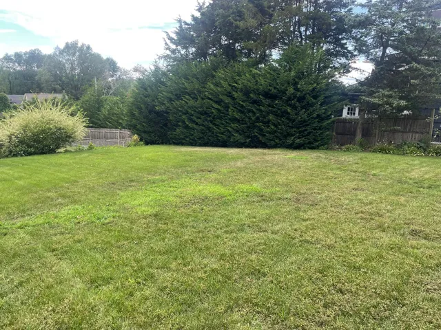 $300,000 | Beaver Drive, Kings Park, NY 11754