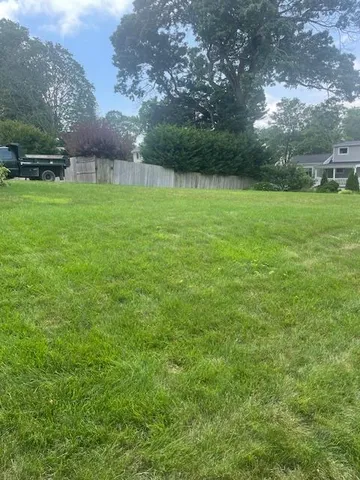 $300,000 | Beaver Drive, Kings Park, NY 11754