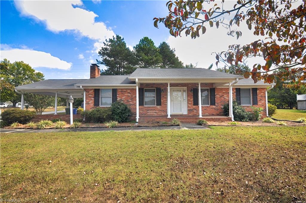 2176 Frye Bridge Road Clemmons, NC 27012 - Photo 3 of 20 Gallery Image 3
