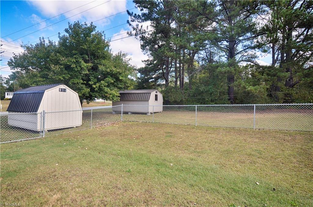 2176 Frye Bridge Road Clemmons, NC 27012 - Photo 8 of 20 Gallery Image 8