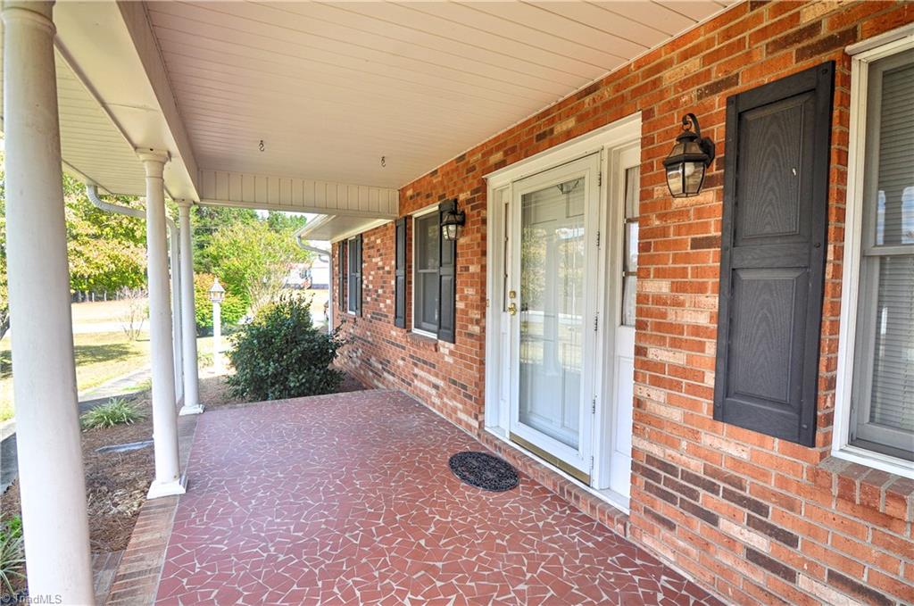 2176 Frye Bridge Road Clemmons, NC 27012 - Photo 10 of 20 Gallery Image 10