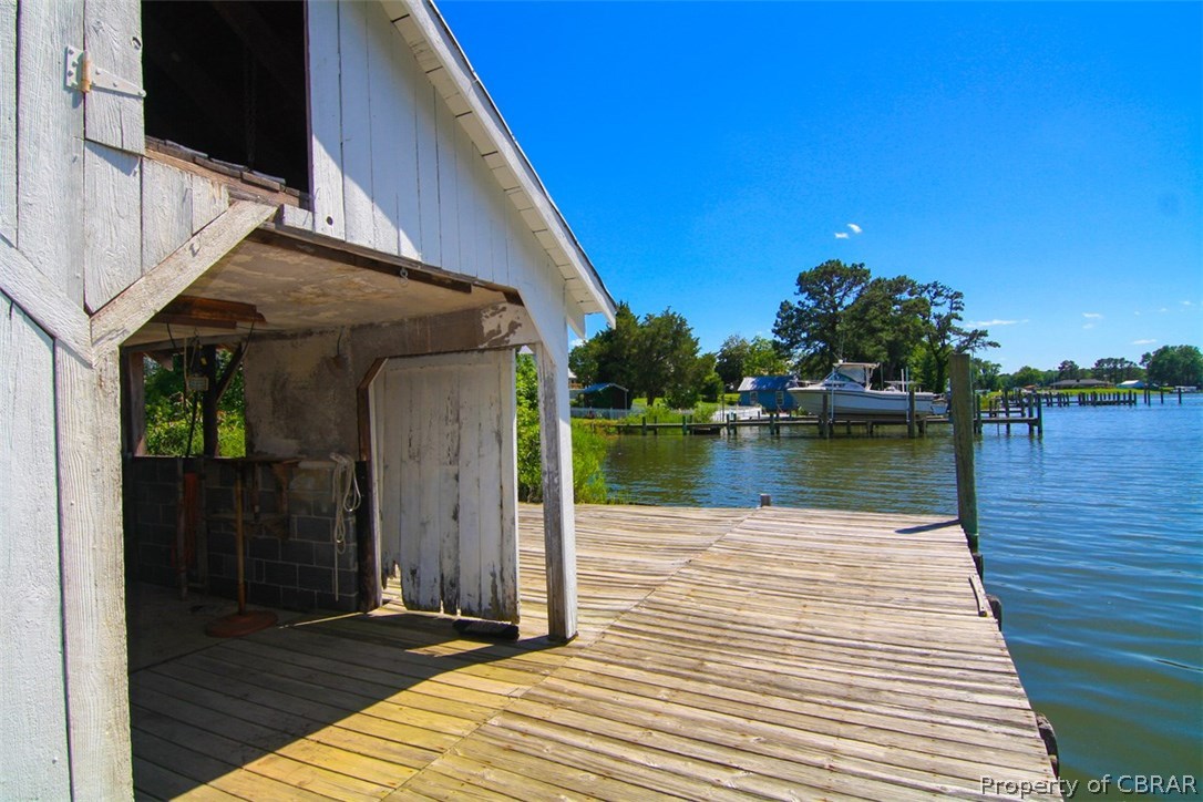 560 Main Street Reedville, VA 22539 - Photo 13 of 32