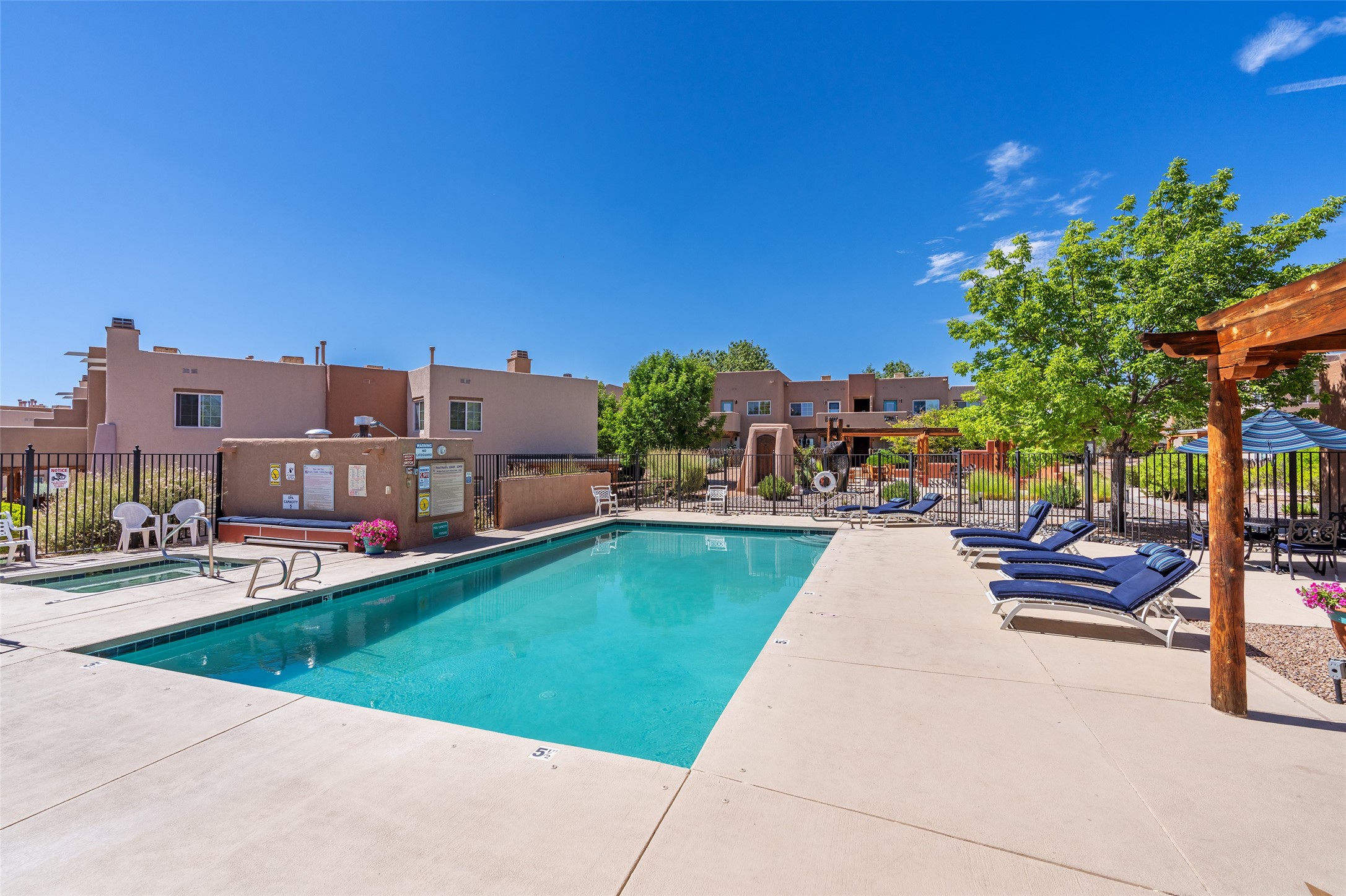 2210 Miguel Chavez Road, Unit 1423 Santa Fe, NM 87505 - Photo 22 of 26 saltwater pool