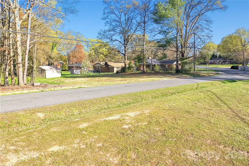 303 Ruth Avenue Kannapolis, NC 28083 - Photo 11 of 16 Gallery Image 11