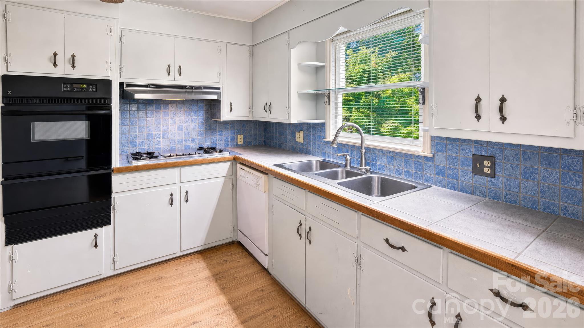 116 Clark Street Morganton, NC 28655 - Photo 12 of 25 Gallery Image 12