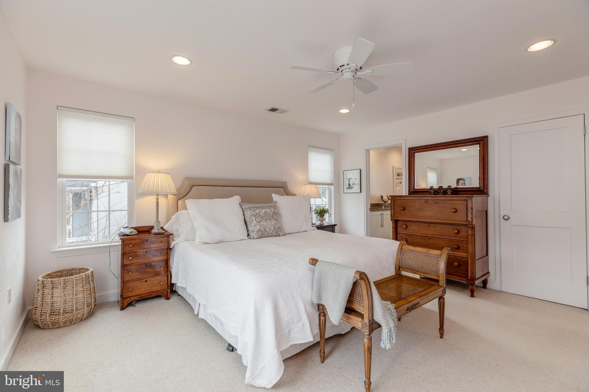 4909 Redford Road Bethesda, MD 20816 - Photo 14 of 23 Upper Level - Master Bedroom with En-Suite Bath