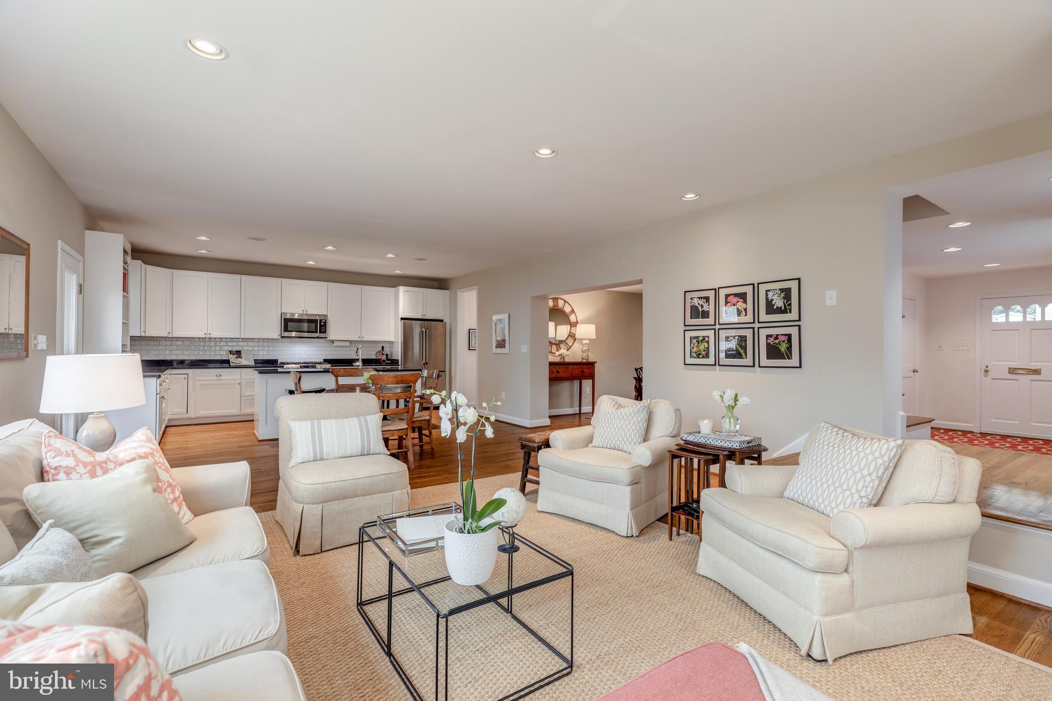 4909 Redford Road Bethesda, MD 20816 - Photo 5 of 23 Main Level - Open Floor Layout