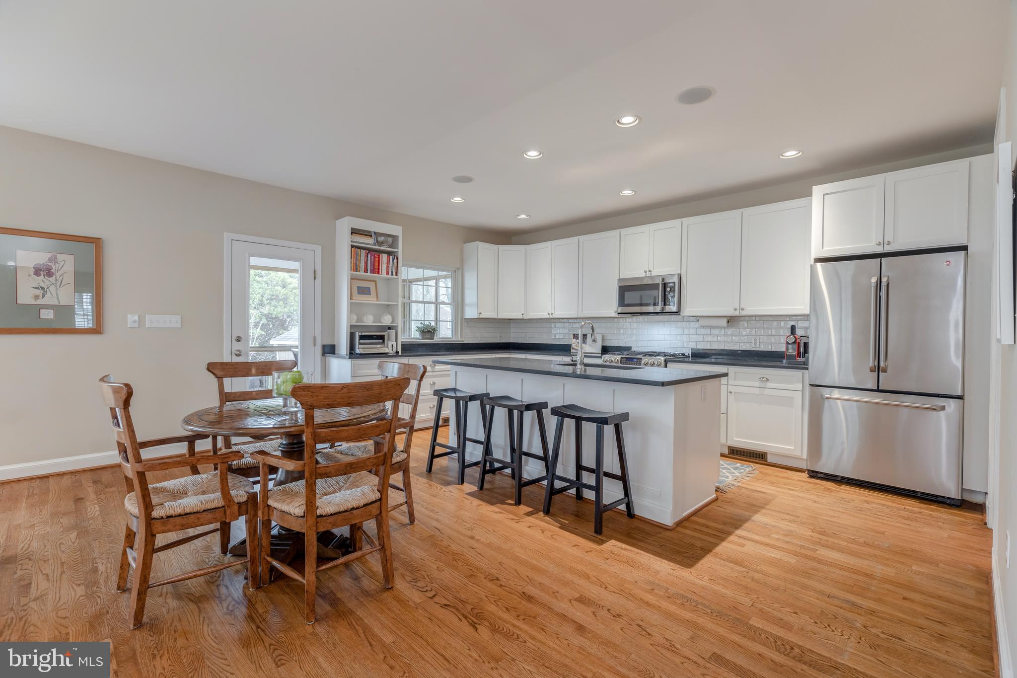 4909 Redford Road Bethesda, MD 20816 - Photo 6 of 23 Main Level - Breakfast Room/Eat-In Kitchen