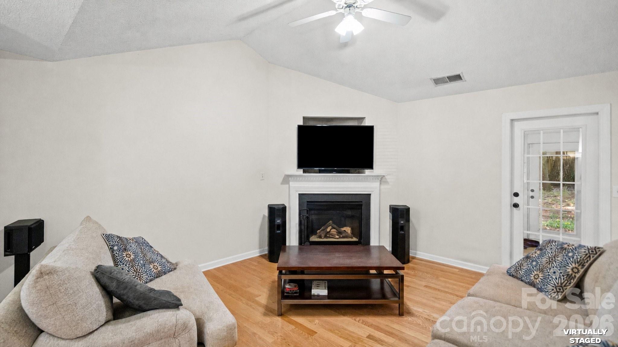 5050 Gibbons Link Road Charlotte, NC 28269 - Photo 11 of 29