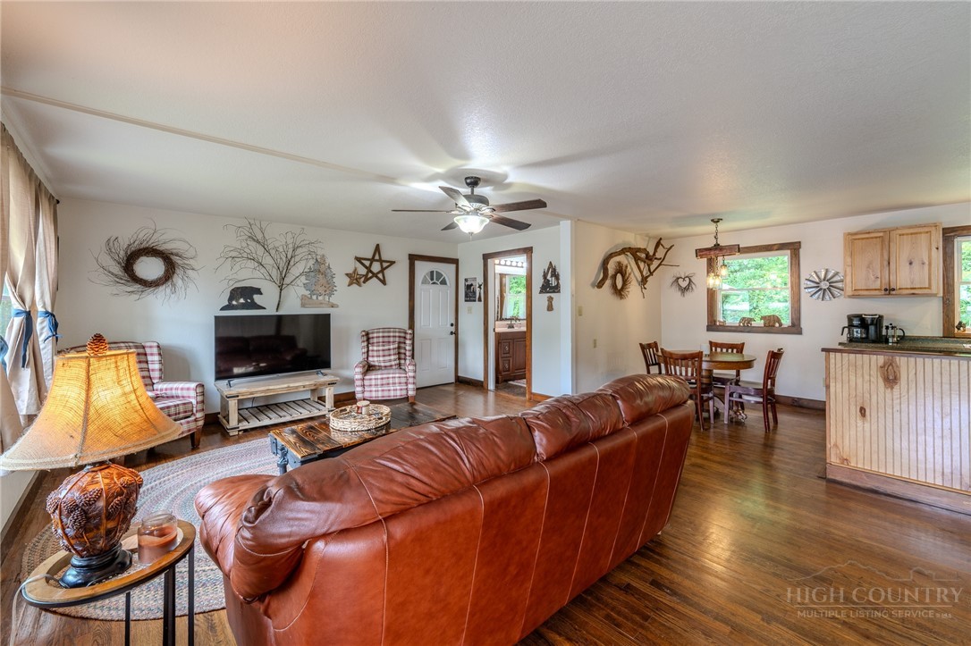 84 English Road Spruce Pine, NC 28777 - Photo 4 of 23