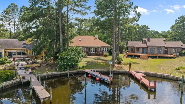 $520,000 | 6002 Gondolier Drive, New Bern, NC 28560