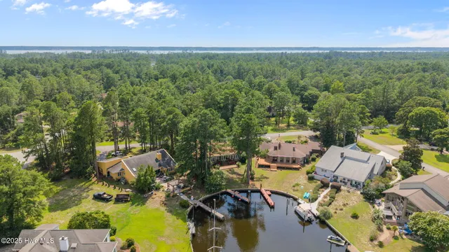 $520,000 | 6002 Gondolier Drive, New Bern, NC 28560