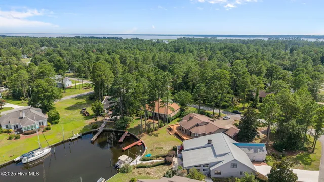 $520,000 | 6002 Gondolier Drive, New Bern, NC 28560