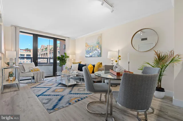 $2,700 | 631 D Street Northwest, Unit 1136, Washington, DC 20004