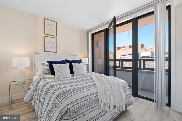 $2,700 | 631 D Street Northwest, Unit 1136, Washington, DC 20004