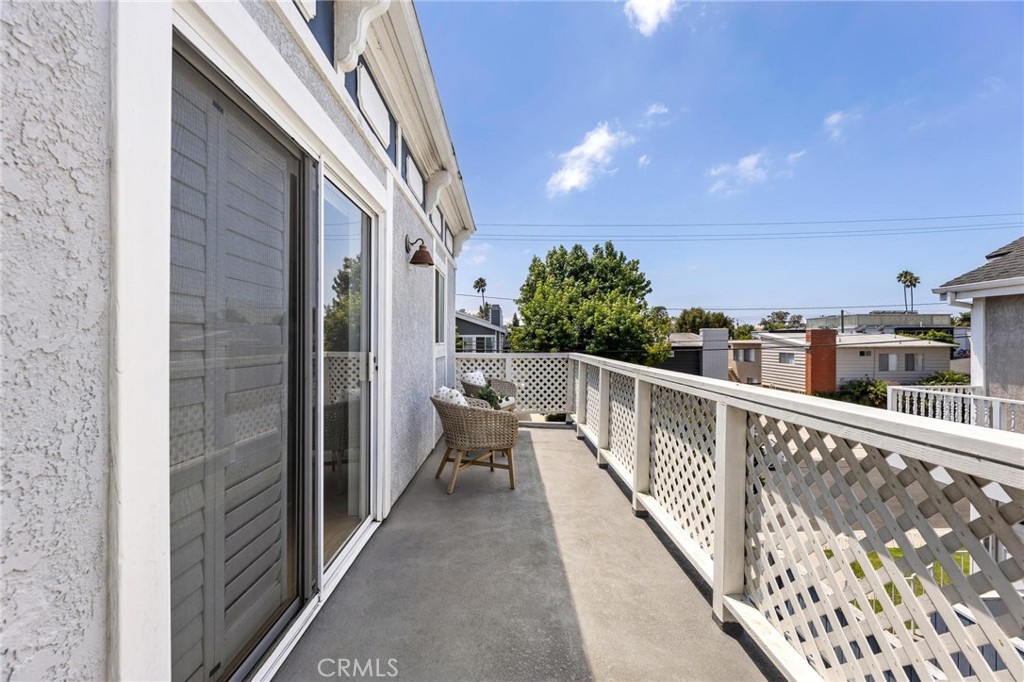 1421 12th Street, Unit 1 Manhattan Beach, CA 90266 - Photo 23 of 36 a view of balcony with furniture