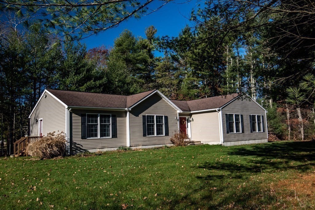59 Rochester Road Carver, MA 02330 - Photo 3 of 19 Gallery Image 3