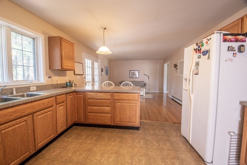 59 Rochester Road Carver, MA 02330 - Photo 4 of 19 Gallery Image 4
