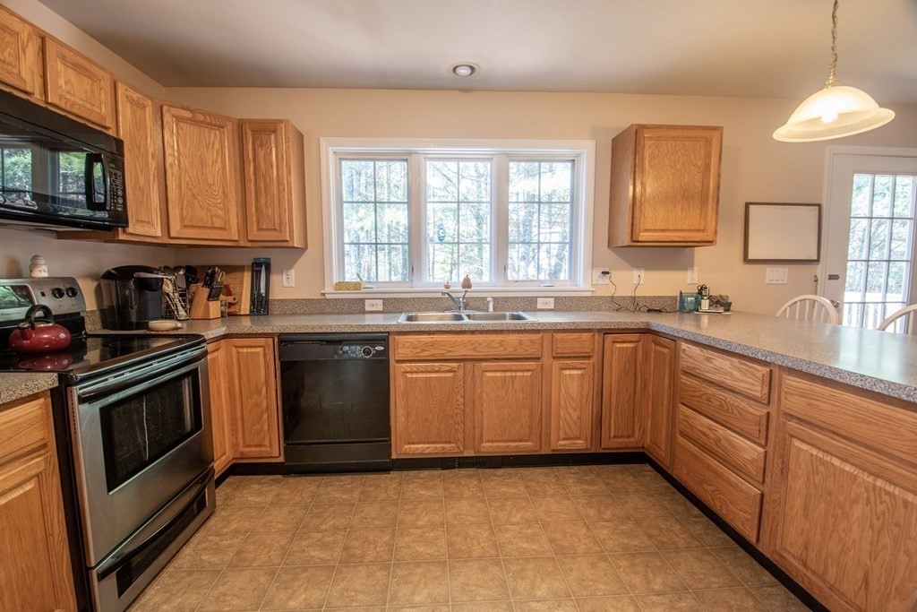 59 Rochester Road Carver, MA 02330 - Photo 5 of 19 Gallery Image 5