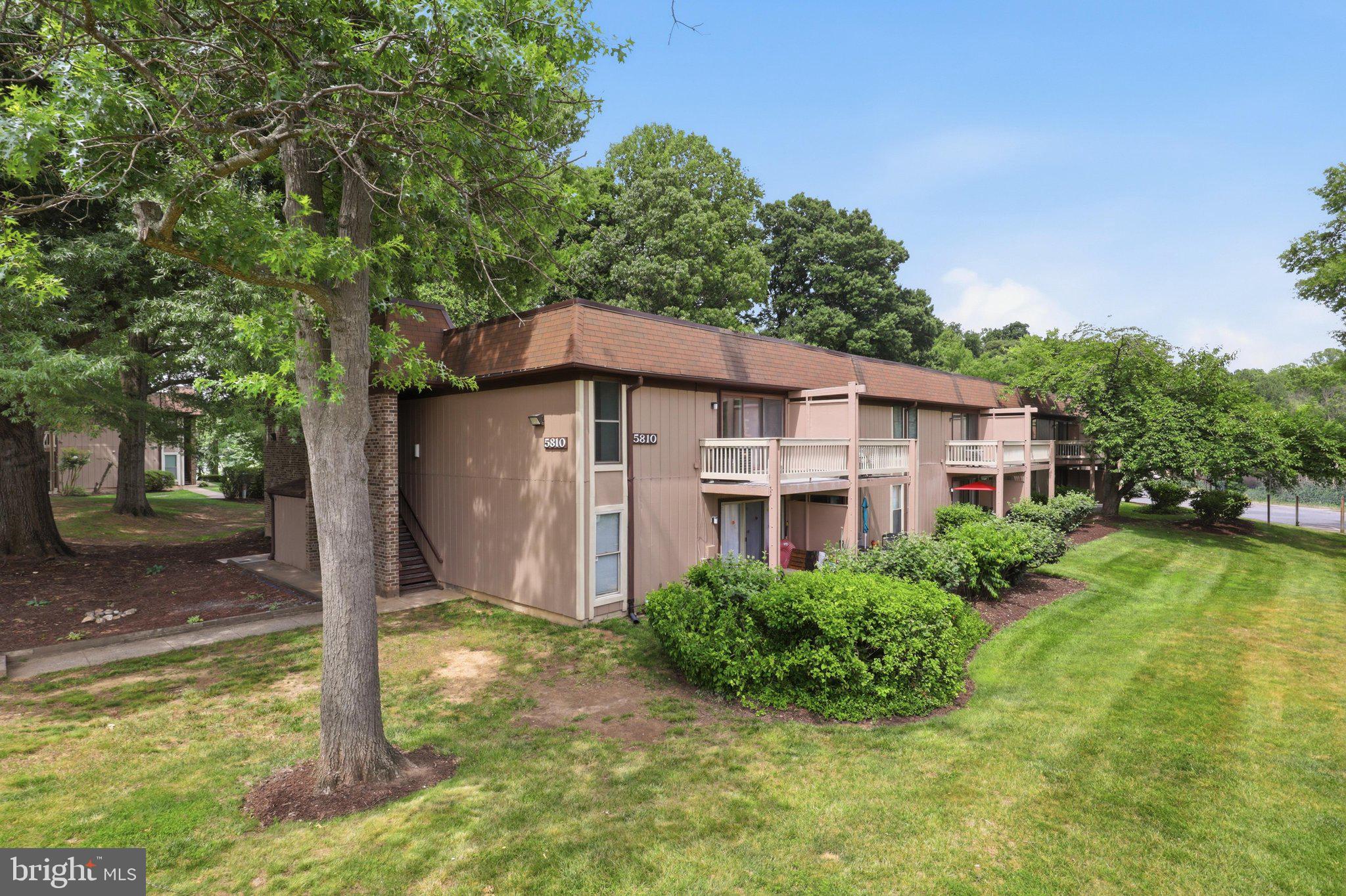 5810 Royal Ridge Drive, Unit G Springfield, VA 22152 - Photo 3 of 23