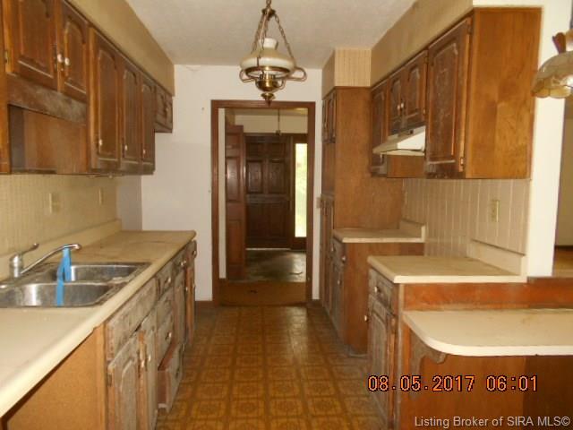 241 Lake Road Southwest Corydon, IN 47112 - Photo 4 of 13 Gallery Image 4