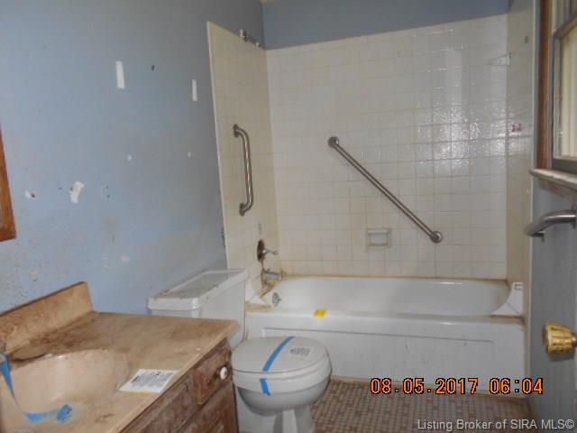 241 Lake Road Southwest Corydon, IN 47112 - Photo 6 of 13 Gallery Image 6