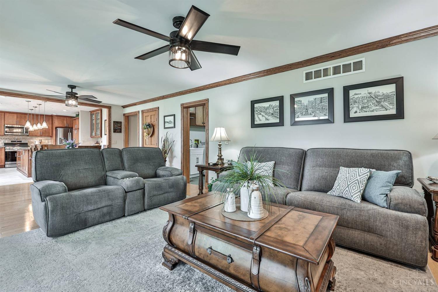 4663 Rustic Way Cincinnati, OH 45245 - Photo 11 of 56 Gallery Image 11