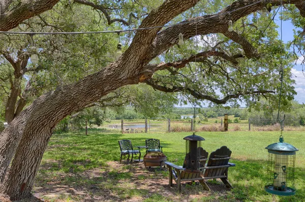 $1,200,000 | 900 Schulze Road, Muldoon, TX 78949