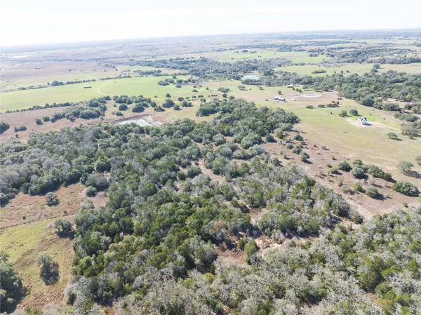 $1,200,000 | 900 Schulze Road, Muldoon, TX 78949