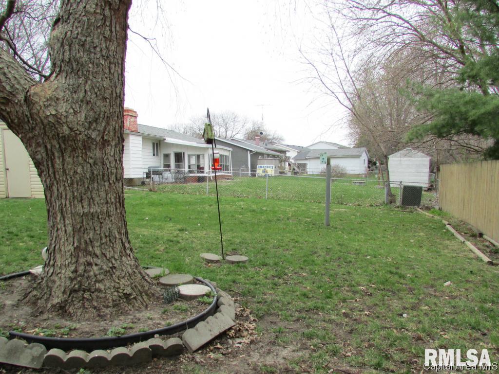 417 Armor Road Springfield, IL 62704 - Photo 16 of 19