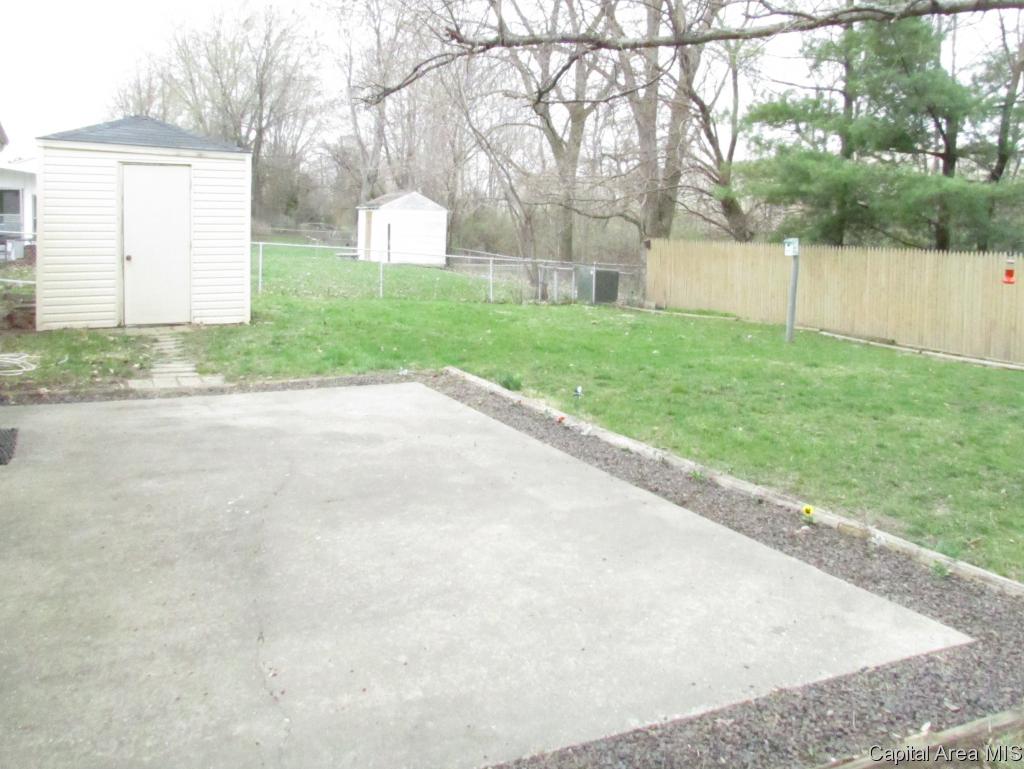417 Armor Road Springfield, IL 62704 - Photo 18 of 19