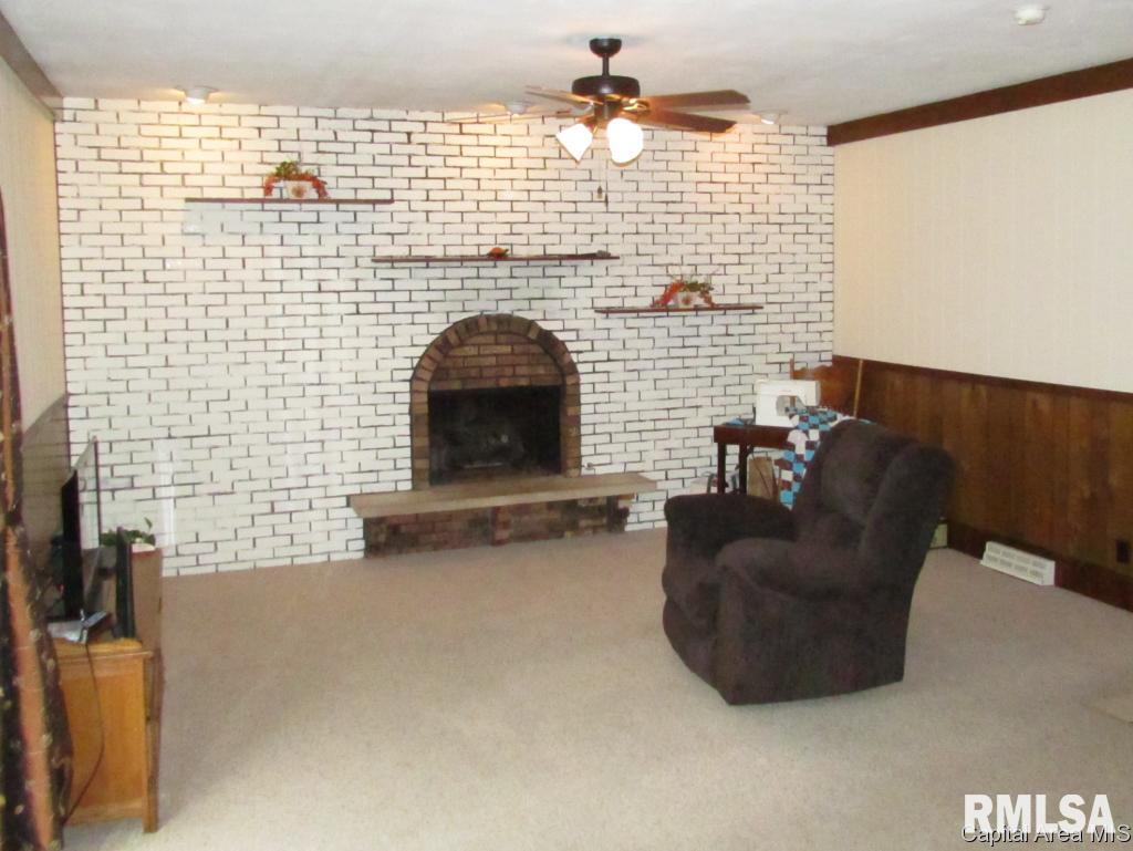 417 Armor Road Springfield, IL 62704 - Photo 7 of 19