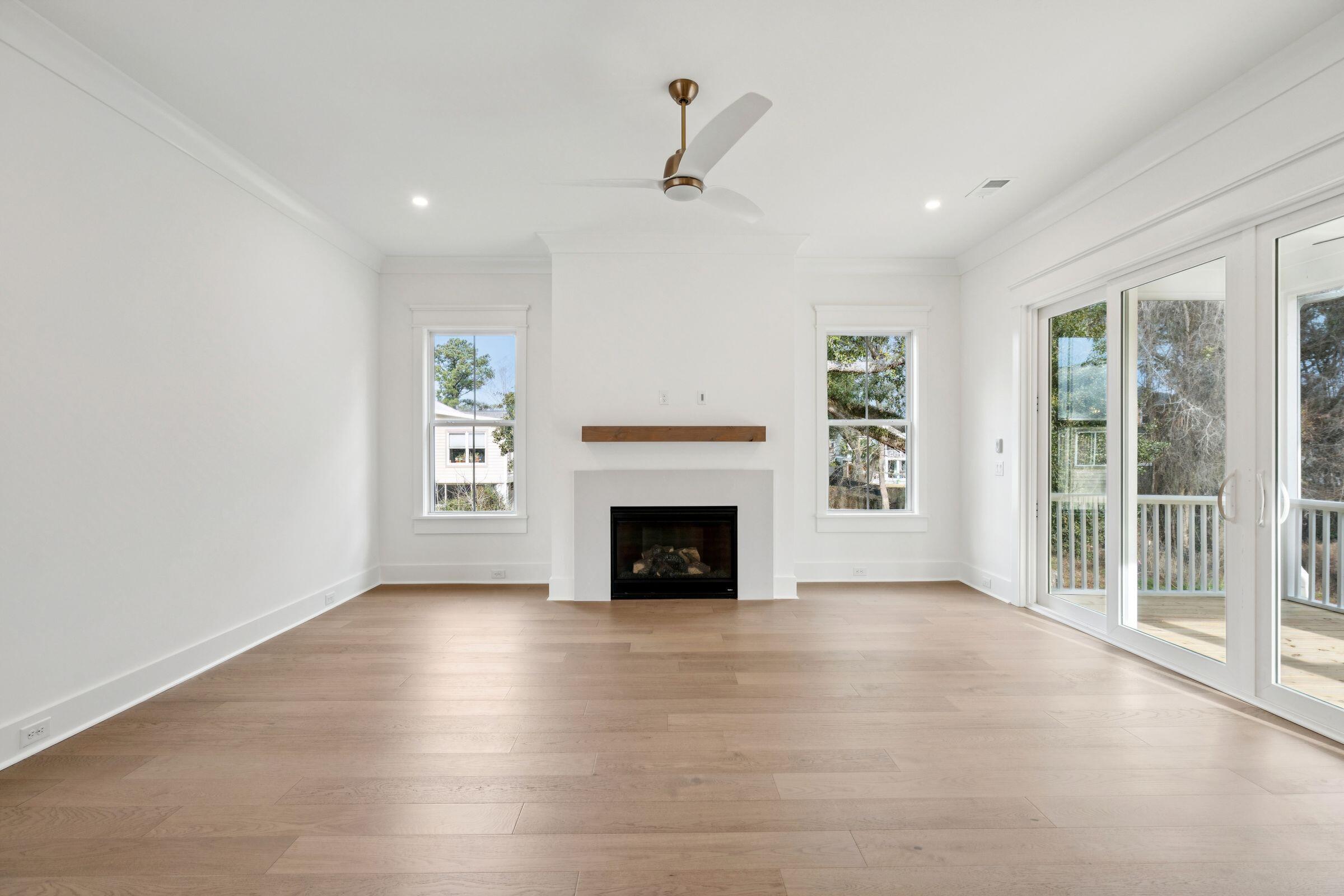 1460 Periwinkle Drive Mount Pleasant, SC 29466 - Photo 27 of 64 1460PeriwinkleDr-031