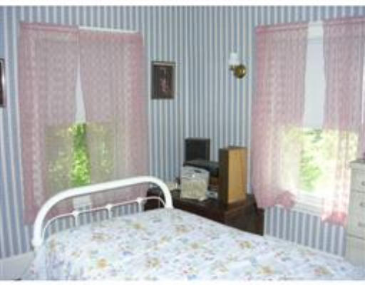 33 Inman Street, Unit 33 Hopedale, MA 01747 - Photo 4 of 8 Gallery Image 4