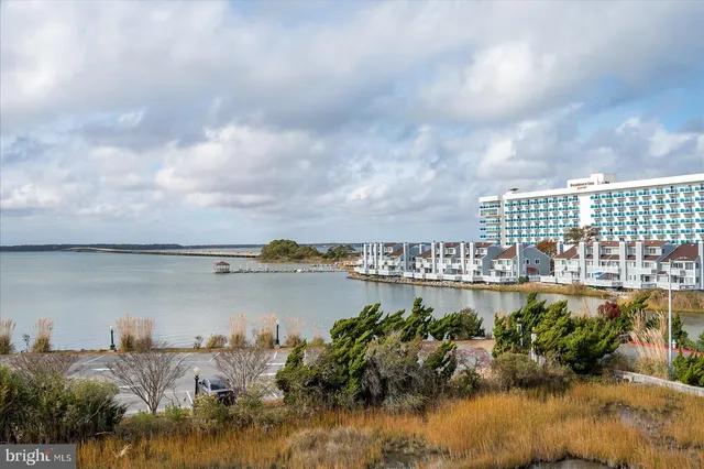 $180,000 | 200 59th Street, Unit 308, Ocean City, MD 21842