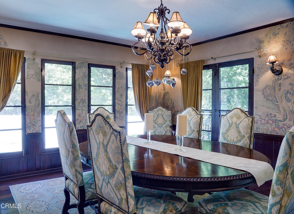 575 Glen Holly Drive Pasadena, CA 91105 - Photo 3 of 20 Dining2