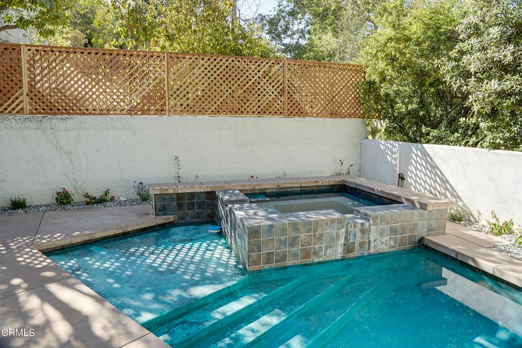 575 Glen Holly Drive Pasadena, CA 91105 - Photo 10 of 20 Back3