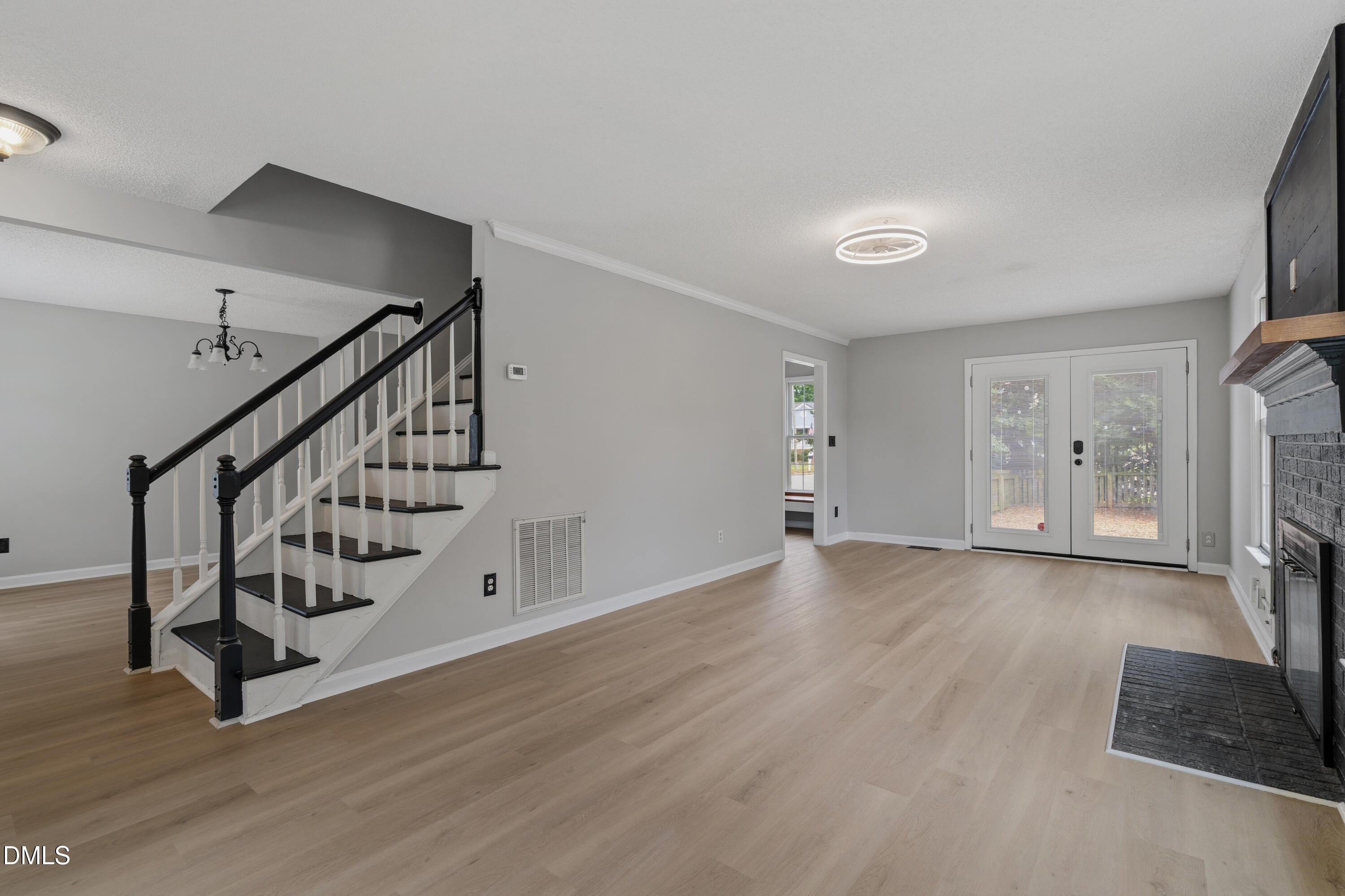 4305 Bartholomew Circle Raleigh, NC 27604 - Photo 12 of 38 DSC09571