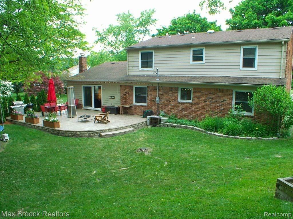 889 Spartan Drive Rochester Hills, MI 48309 - Photo 7 of 38