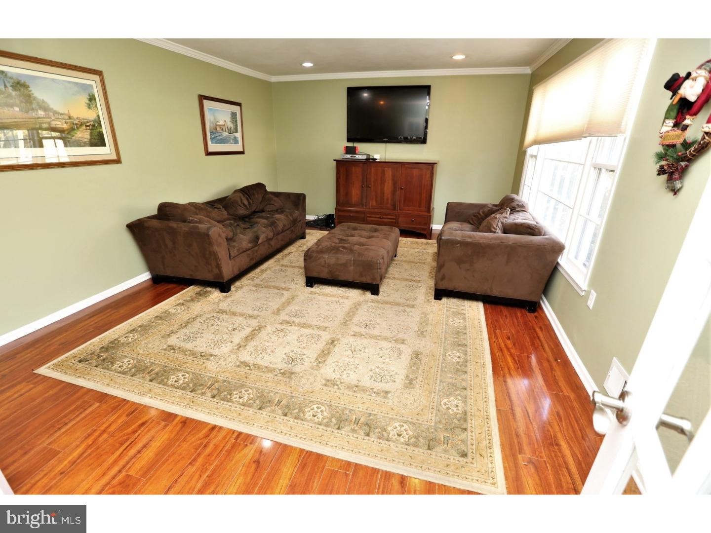 26 Melville Road Princeton Junction, NJ 08550 - Photo 3 of 25