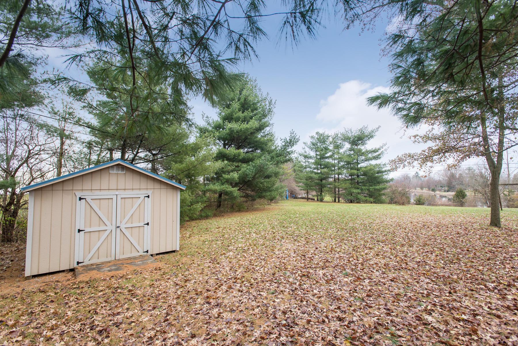 143 Yorkshire Road Delaware, OH 43015 - Photo 8 of 36 Gallery Image 8