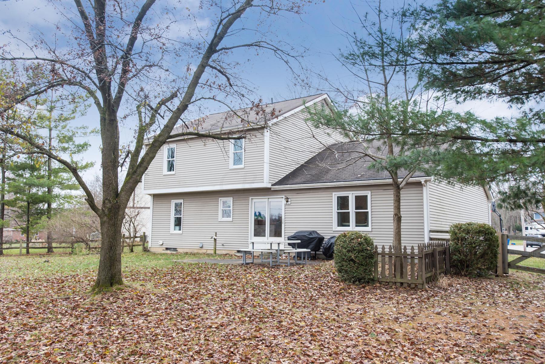 143 Yorkshire Road Delaware, OH 43015 - Photo 9 of 36 Gallery Image 9