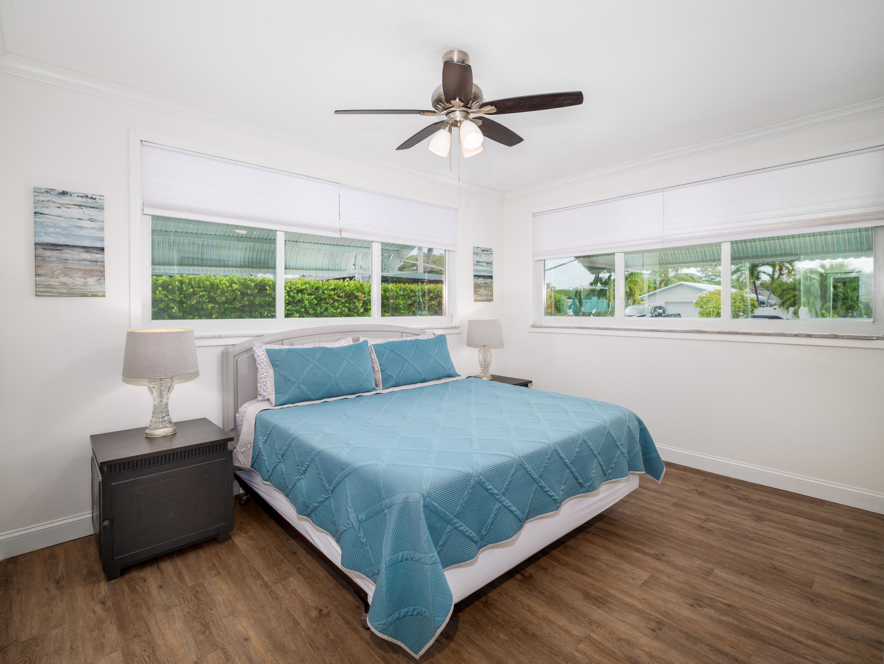 599 30th Street Marathon, FL 33050 - Photo 20 of 43 a bedroom with a bed and a large window