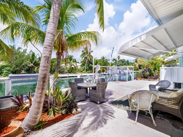 a view of outdoor space yard and patio
