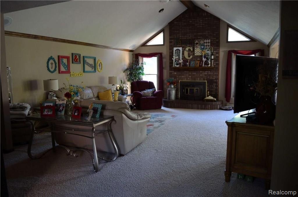48150 Sugarbush Road Chesterfield, MI 48047 - Photo 3 of 16