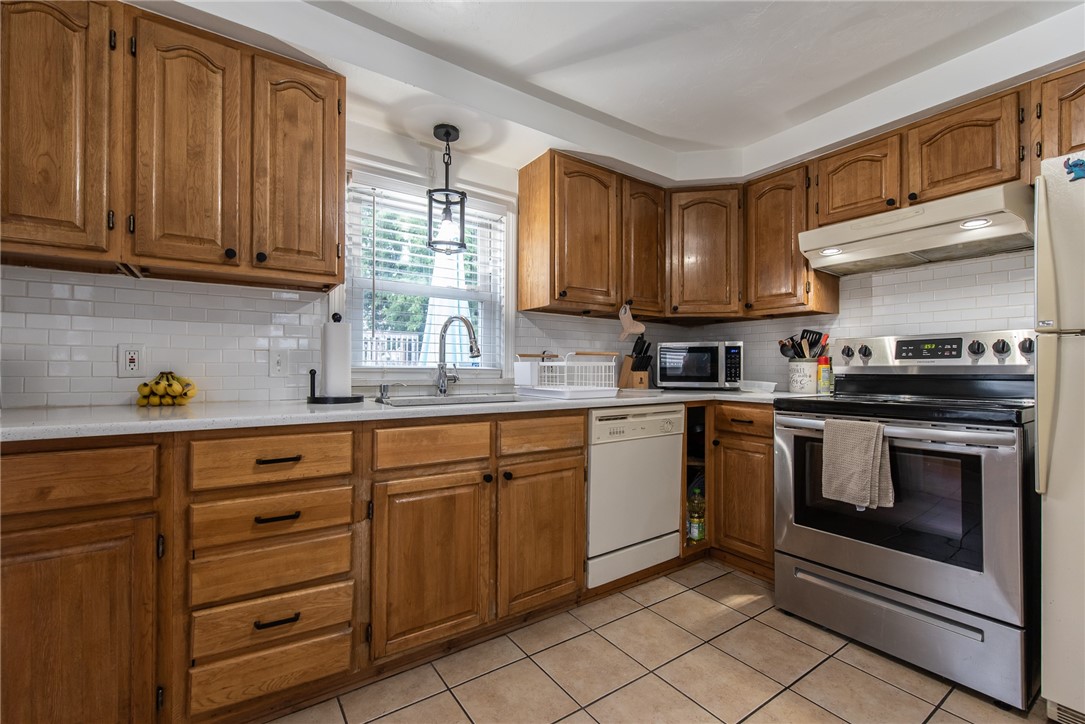 50 Martin Street Pawtucket, RI 02861 - Photo 7 of 28 Gallery Image 7