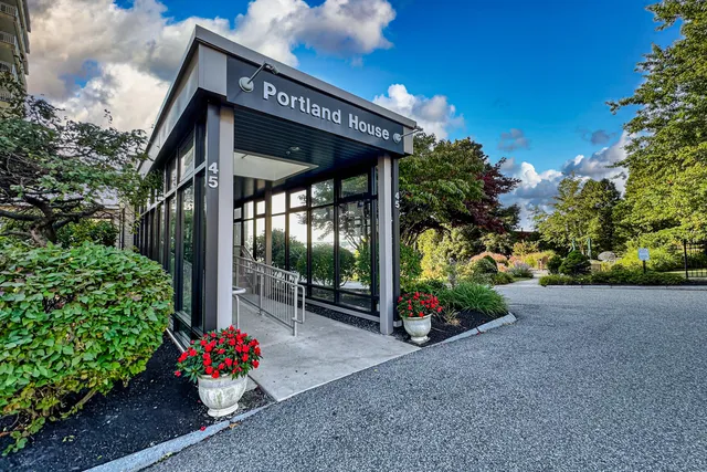 $920,000 | 45 Eastern Promenade, Unit 4G & 4F, Portland, ME 04101