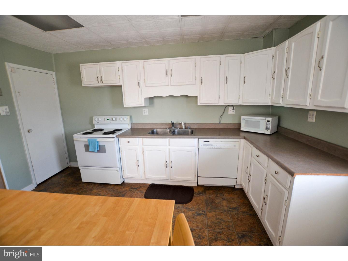 306 Nutt Road Phoenixville, PA 19460 - Photo 5 of 17 Gallery Image 5