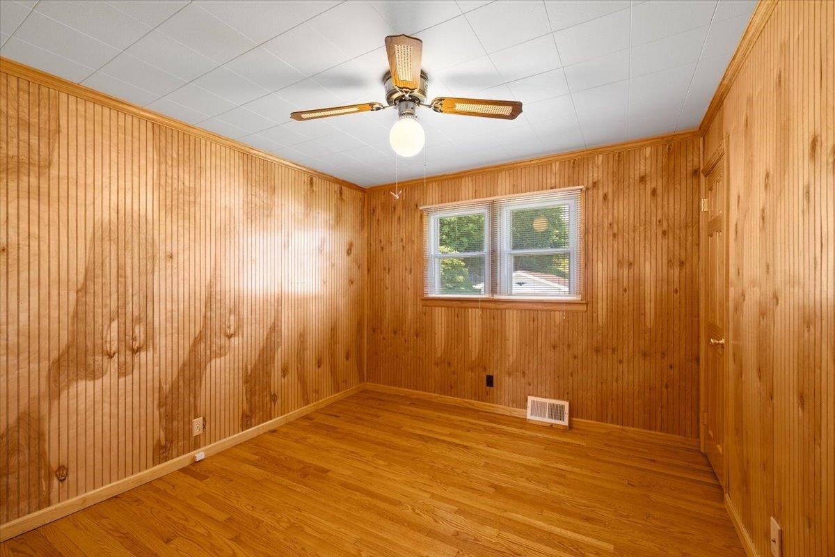 181 Stock Pen Mountain Road Narrows, VA 24124 - Photo 8 of 32 Gallery Image 8